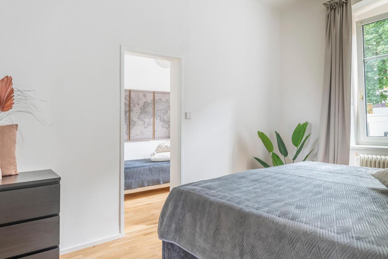 City Lounge Appartement Am Hauptbahnhof Sankt Poelten Eksteriør billede
